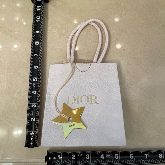 Dior Charm Bracelet 7.75” SilverTone Toggle Clasp Beauty Bundle Mini Addict Lip - Picture 11 of 14